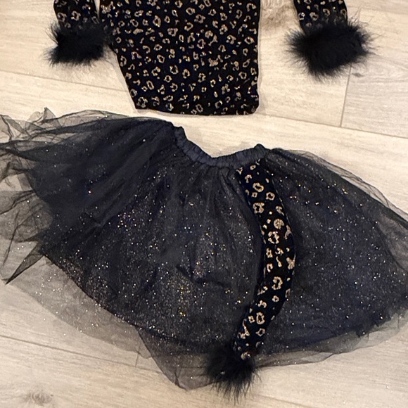 Pottery Barn Kids Leopard Costume with Black Tutu - Picture 3 of 4